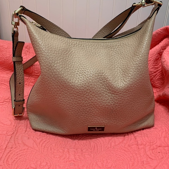 kate spade Handbags - 🔥HOST PICK kate spade Pocketbook, Light Blush